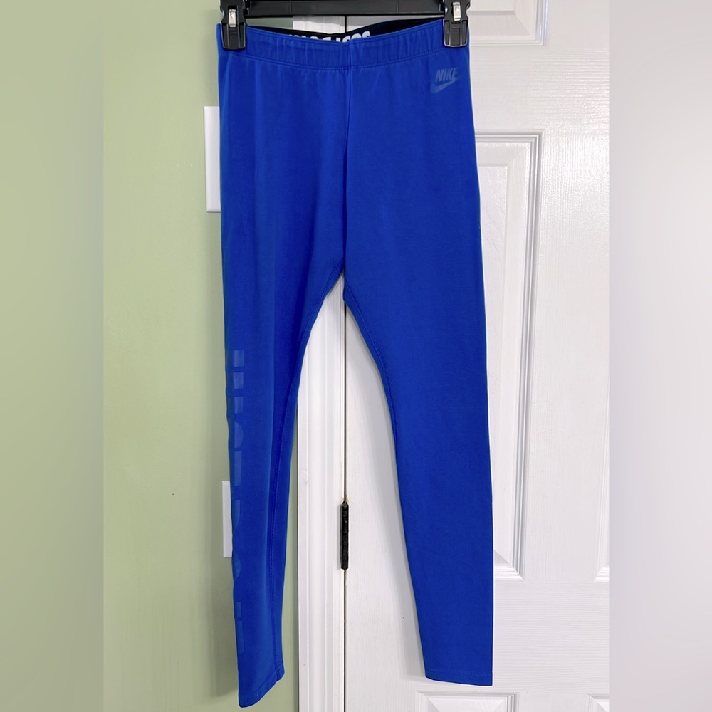 Nike Leggings Pants Tights. Royal blue